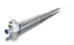 Eppendorf Reference®可调量程移液器