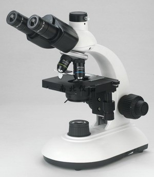 B203三目生物显微镜